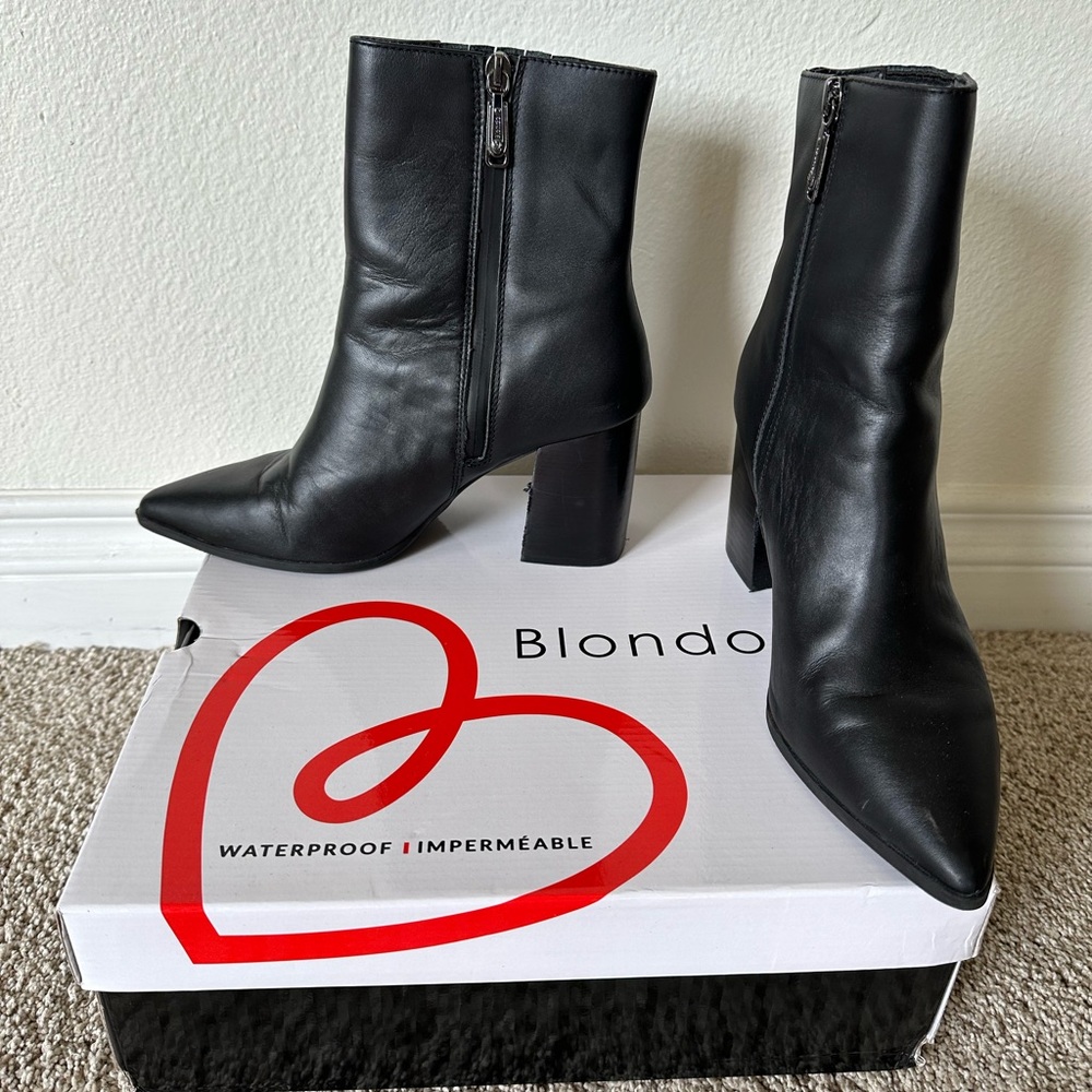 Black Leather Blondo Indi Waterproof Bootie - Picture 8 of 9
